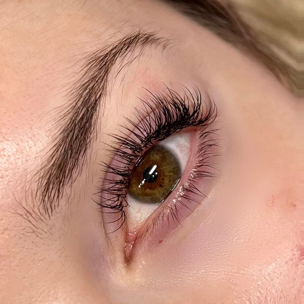 Lash extensions from the House of Lashè portfolio