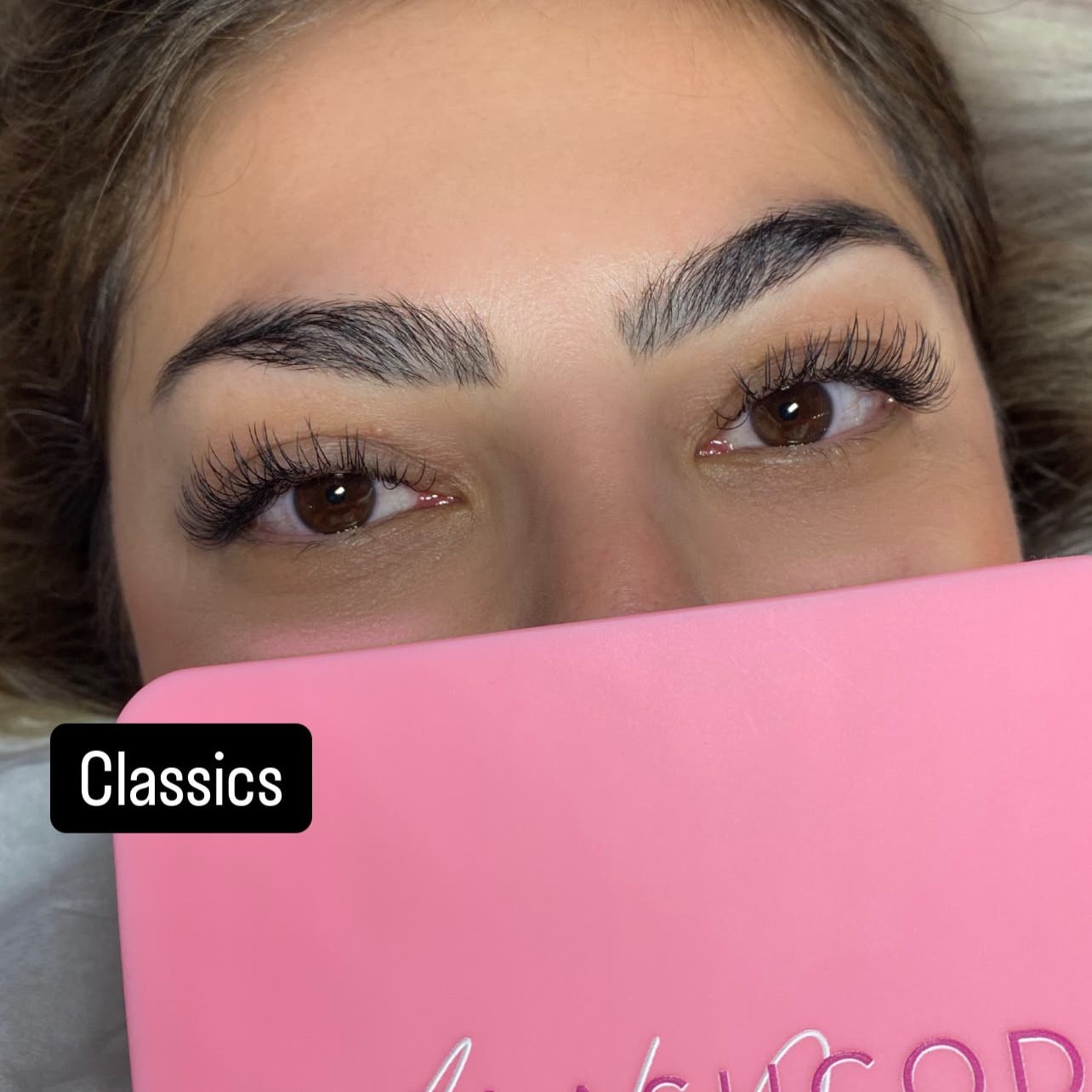 Classic lash extensions at House of Lashè